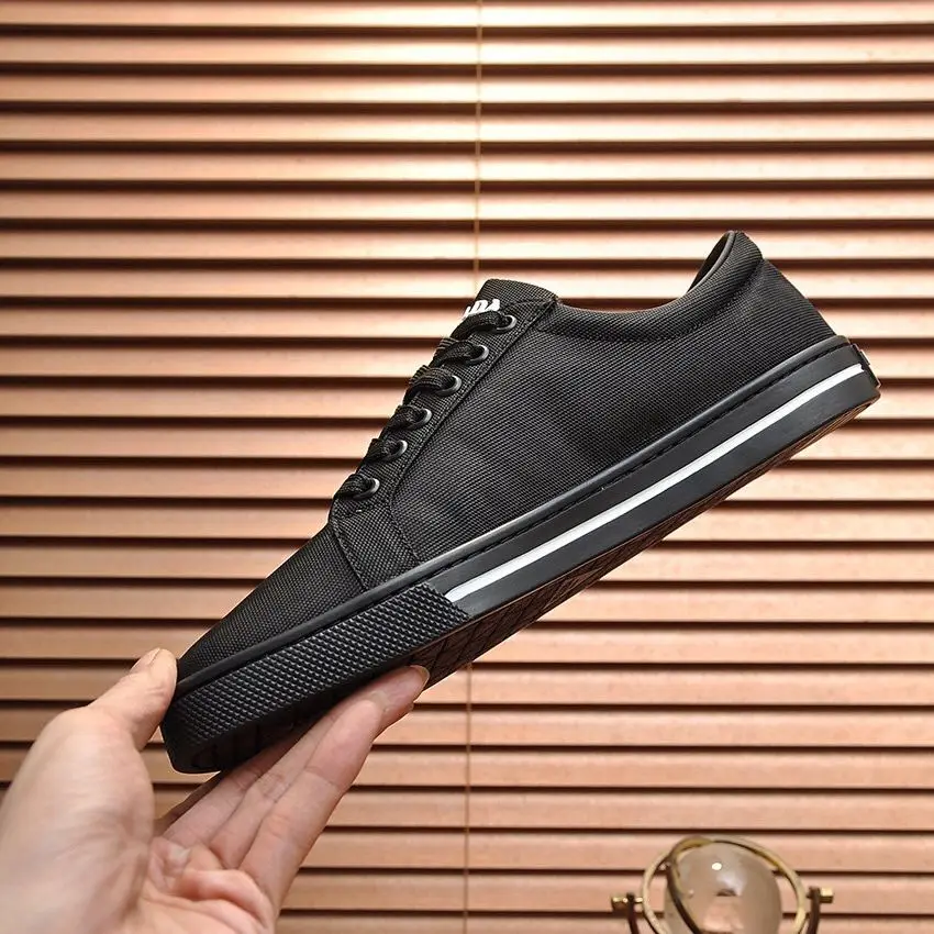 New Arrival Classic Brand Real Cowleather Men's Flats Casual Fashion Sneakers Designer Shoes qh2203
New Arrival Classic Brand Real Cowleather Men's Flats Casual Fashion Sneakers Designer Shoes qh2203