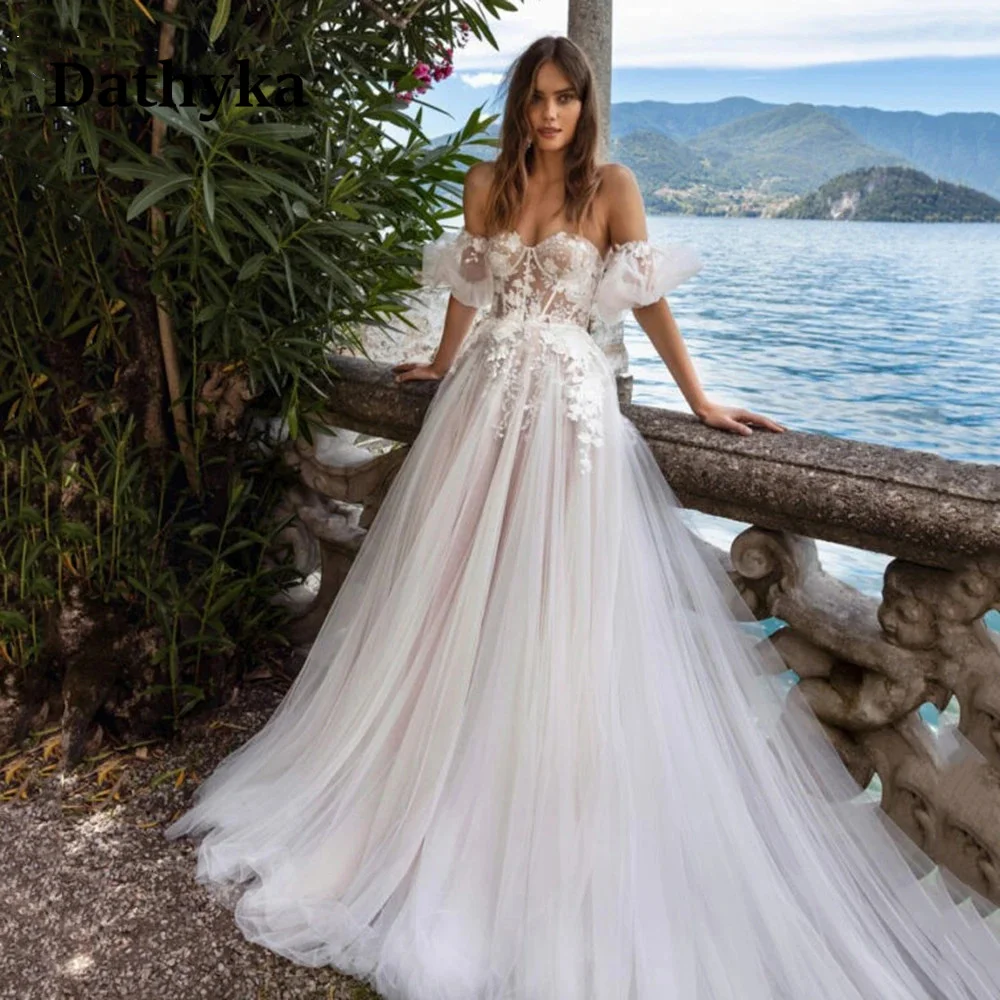 Dathyka Sweetheart Court Train Wedding Gown For Bride Lantern Sleeve Tulle Appliques Backless Zipper Princess A-Line Customised
Dathyka Sweetheart Court Train Wedding Gown For Bride Lantern Sleeve Tulle Appliques Backless Zipper Princess A-Line Customised