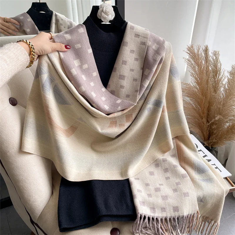 2022 New Cashmere Winter Scarf Luxury Design Women Shawl Thick Warm Stole Long Wraps Poncho Ladies Pashmina Bufanda Echarpe
2022 New Cashmere Winter Scarf Luxury Design Women Shawl Thick Warm Stole Long Wraps Poncho Ladies Pashmina Bufanda Echarpe