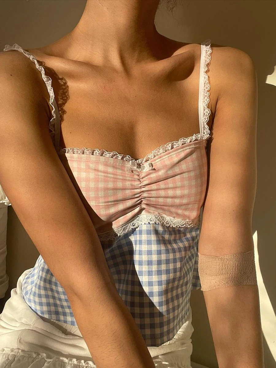Sexy Spaghetti Strap Sleeveless Crop Tops Women Backless Plaid Lace Trim Camisoles Summer Vests Fashion Ladies Tanks Streetwear
Sexy Spaghetti Strap Sleeveless Crop Tops Women Backless Plaid Lace Trim Camisoles Summer Vests Fashion Ladies Tanks Streetwear