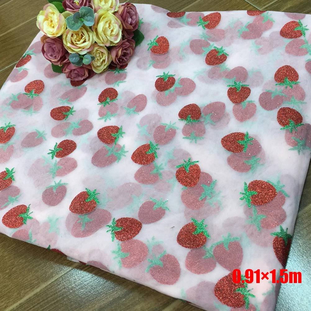 0.91*1.5M Lace Fabric Wedding Decoration Glitter Bronzed Strawberry Print Lace Fabric DIY Clothing Design Skirt Material Fabric
0.91*1.5M Lace Fabric Wedding Decoration Glitter Bronzed Strawberry Print Lace Fabric DIY Clothing Design Skirt Material Fabric