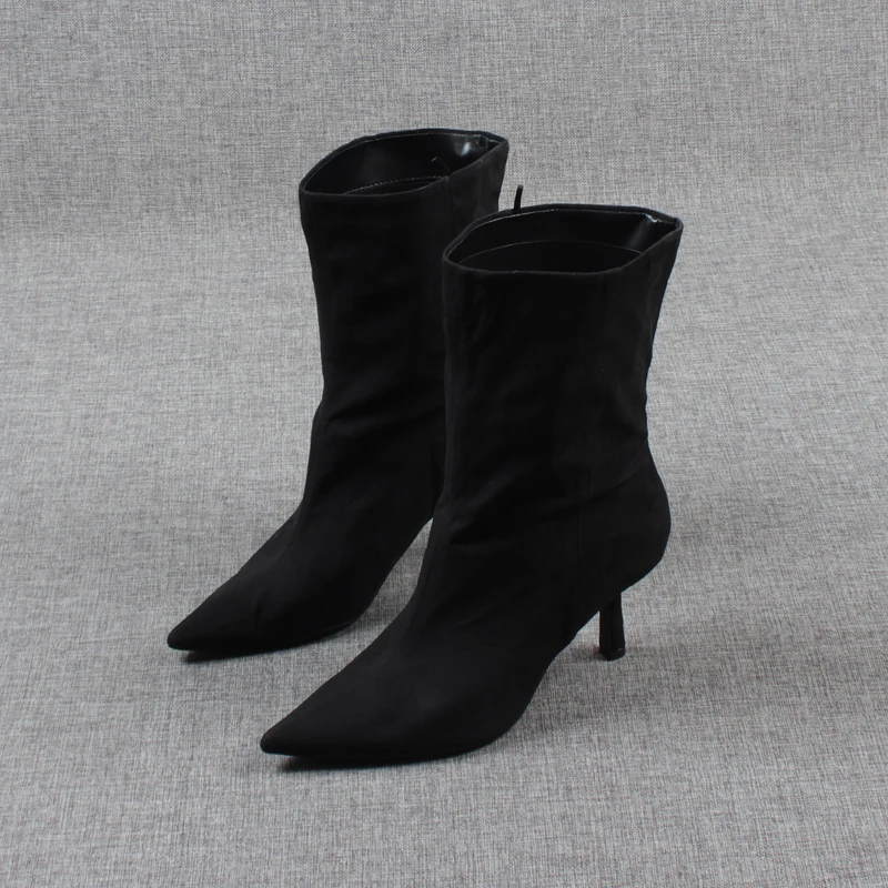 Boots Shoes Luxury Designer Winter Footwear Rubber Large Size Rock High Heel Ankle Autumn Fashion Pointy 2022 Slip-On Lace-Up S
Boots Shoes Luxury Designer Winter Footwear Rubber Large Size Rock High Heel Ankle Autumn Fashion Pointy 2022 Slip-On Lace-Up S