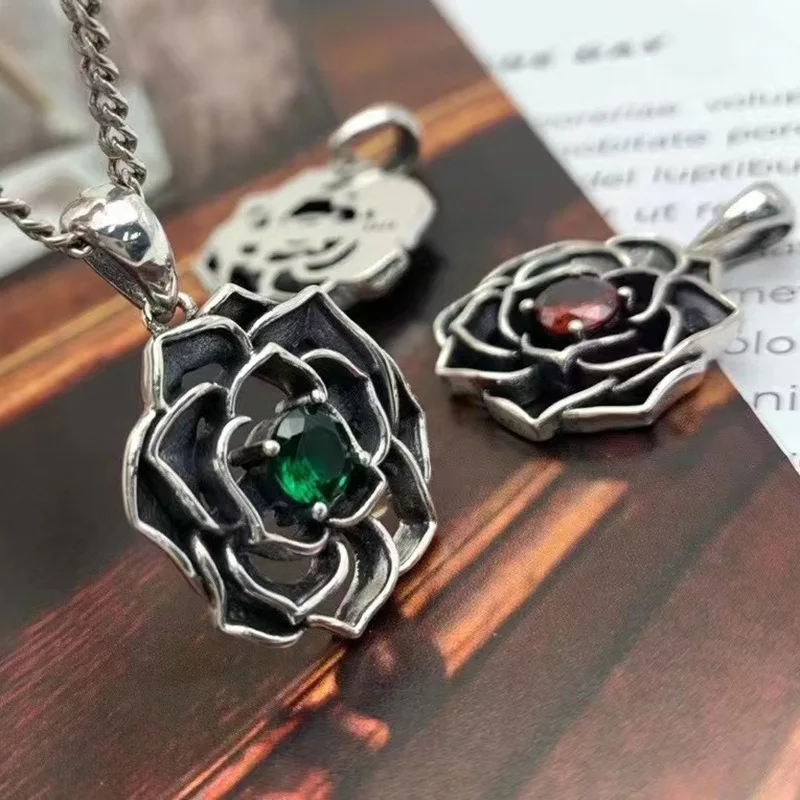 Han edition personality rose pendant niche S925 pure silver senior vogue deserve to one undertakes
Han edition personality rose pendant niche S925 pure silver senior vogue deserve to one undertakes