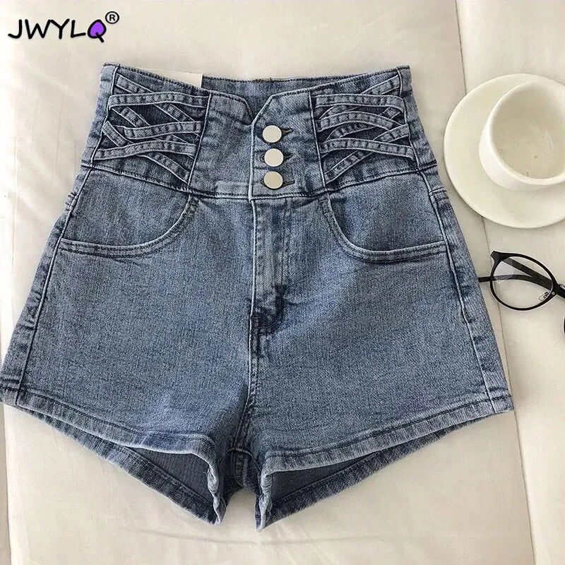 Spring Summer High Waist Three Button Denim Shorts Women's Vintage Loose Washed Jeans Shorts 2023 New Streetwear Wide Leg Pants
Spring Summer High Waist Three Button Denim Shorts Women's Vintage Loose Washed Jeans Shorts 2023 New Streetwear Wide Leg Pants