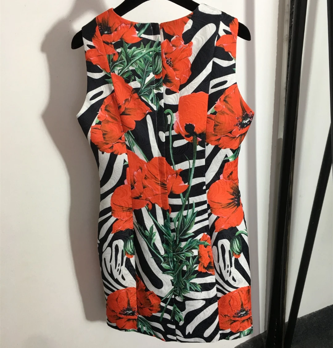 Women's Flowers Print Tank Dresses International Brand Design Vintage Evening Dress High Quality Luxury Elegant Party Dresses
Women's Flowers Print Tank Dresses International Brand Design Vintage Evening Dress High Quality Luxury Elegant Party Dresses