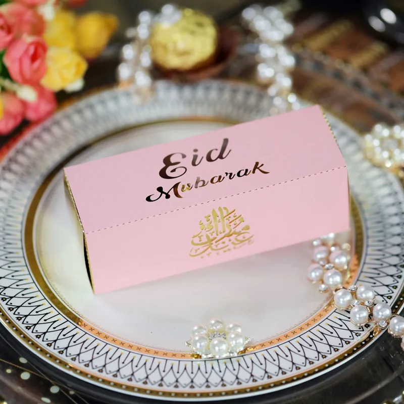 10pcs Eid Mubarak Cake Favor Boxes Laser Cut Candy Dragee Chocolates Gift Box Biscuit Cookie Candy Gift Box Wrapping Bags
10pcs Eid Mubarak Cake Favor Boxes Laser Cut Candy Dragee Chocolates Gift Box Biscuit Cookie Candy Gift Box Wrapping Bags