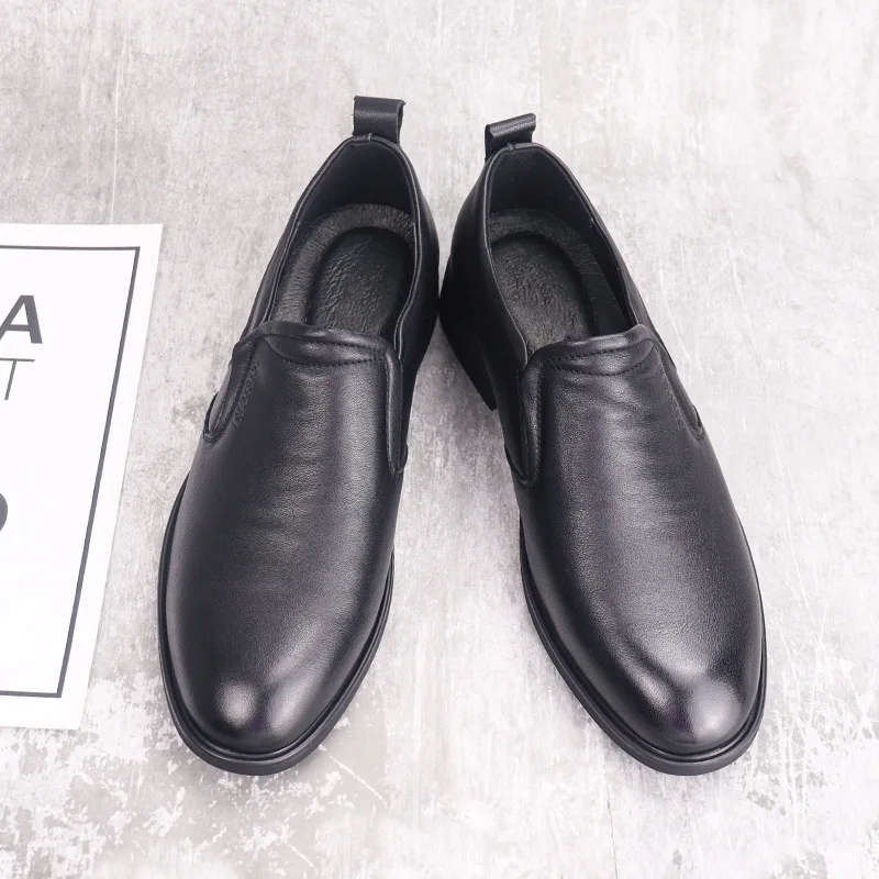 Men Business Leather Casual Shoes Genuine Pointed Toe Breathable Wear Resistant Slip on
Men Business Leather Casual Shoes Genuine Pointed Toe Breathable Wear Resistant Slip on