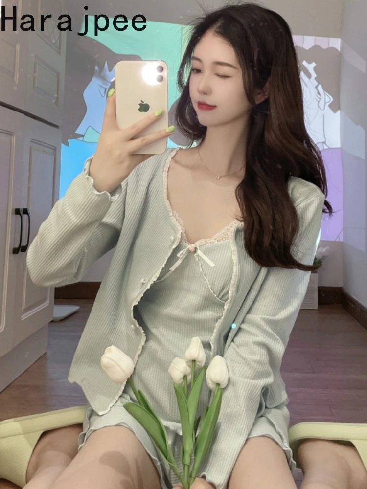 Harajpee Sweet Women's Pajamas 3 Piece Set Lace Camisole + Cardigan + Shorts Sleepwear Korean Chic Summer New Casual Homewear
Harajpee Sweet Women's Pajamas 3 Piece Set Lace Camisole + Cardigan + Shorts Sleepwear Korean Chic Summer New Casual Homewear