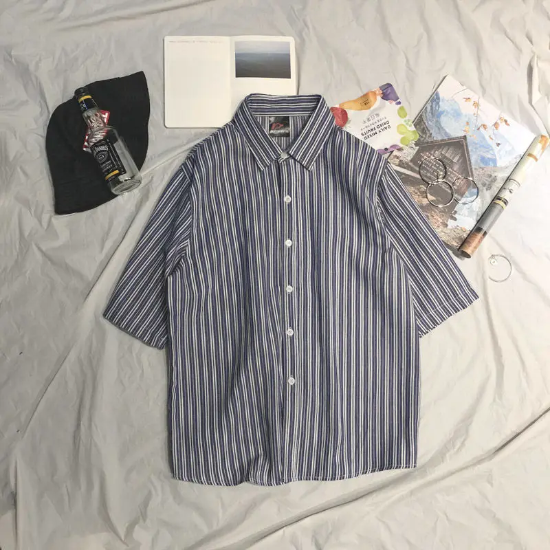 EBAIHUI Shirts Men Striped Print Short-sleeved Button Top Summer Five-point Sleeve Blouse Male Plaid Couple Shirt Jacket Loose
EBAIHUI Shirts Men Striped Print Short-sleeved Button Top Summer Five-point Sleeve Blouse Male Plaid Couple Shirt Jacket Loose