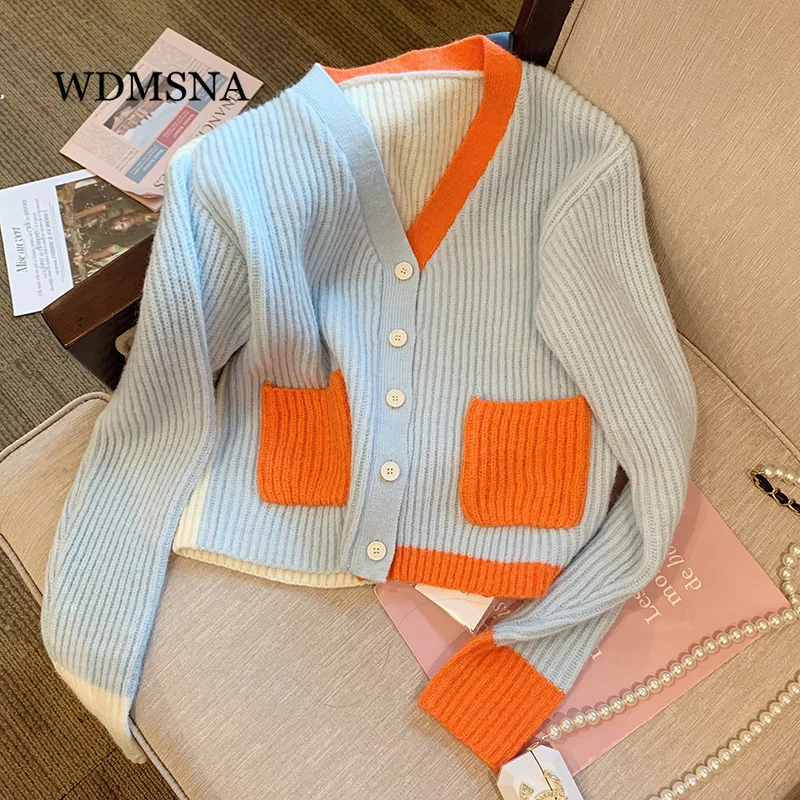 WDMSNA Contrasting Color V-neck Short Sweater Women Autumn 2022 New Slim Knitted Cardigan Coat Long Sleeve Korean Fashion Tops
WDMSNA Contrasting Color V-neck Short Sweater Women Autumn 2022 New Slim Knitted Cardigan Coat Long Sleeve Korean Fashion Tops