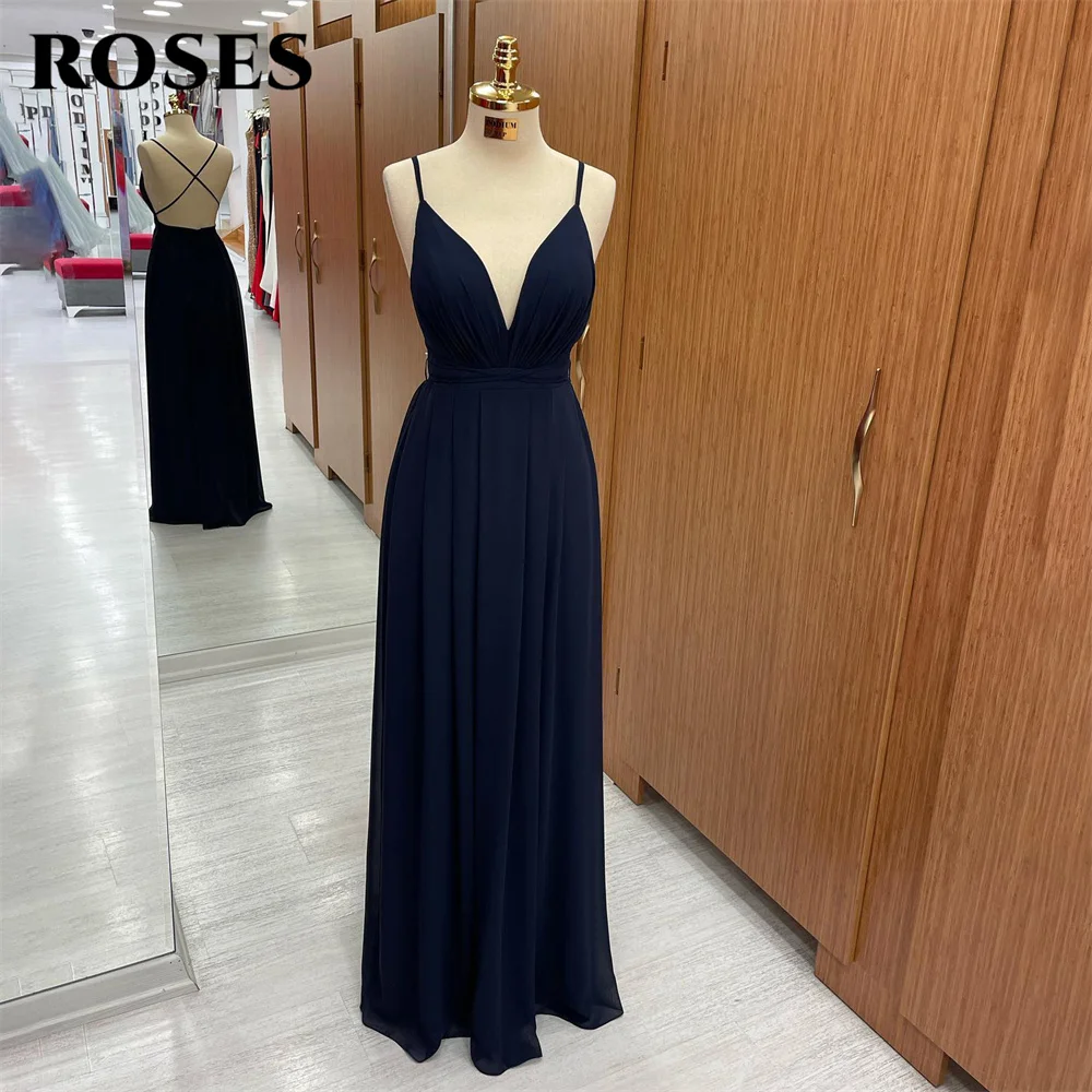 ROSES Spaghetti Strap Prom Dress V Neck Party Dresses Navy Blue Celebrity Gowns Chiffion Wedding Party Dresses вечерние платья
ROSES Spaghetti Strap Prom Dress V Neck Party Dresses Navy Blue Celebrity Gowns Chiffion Wedding Party Dresses вечерние платья