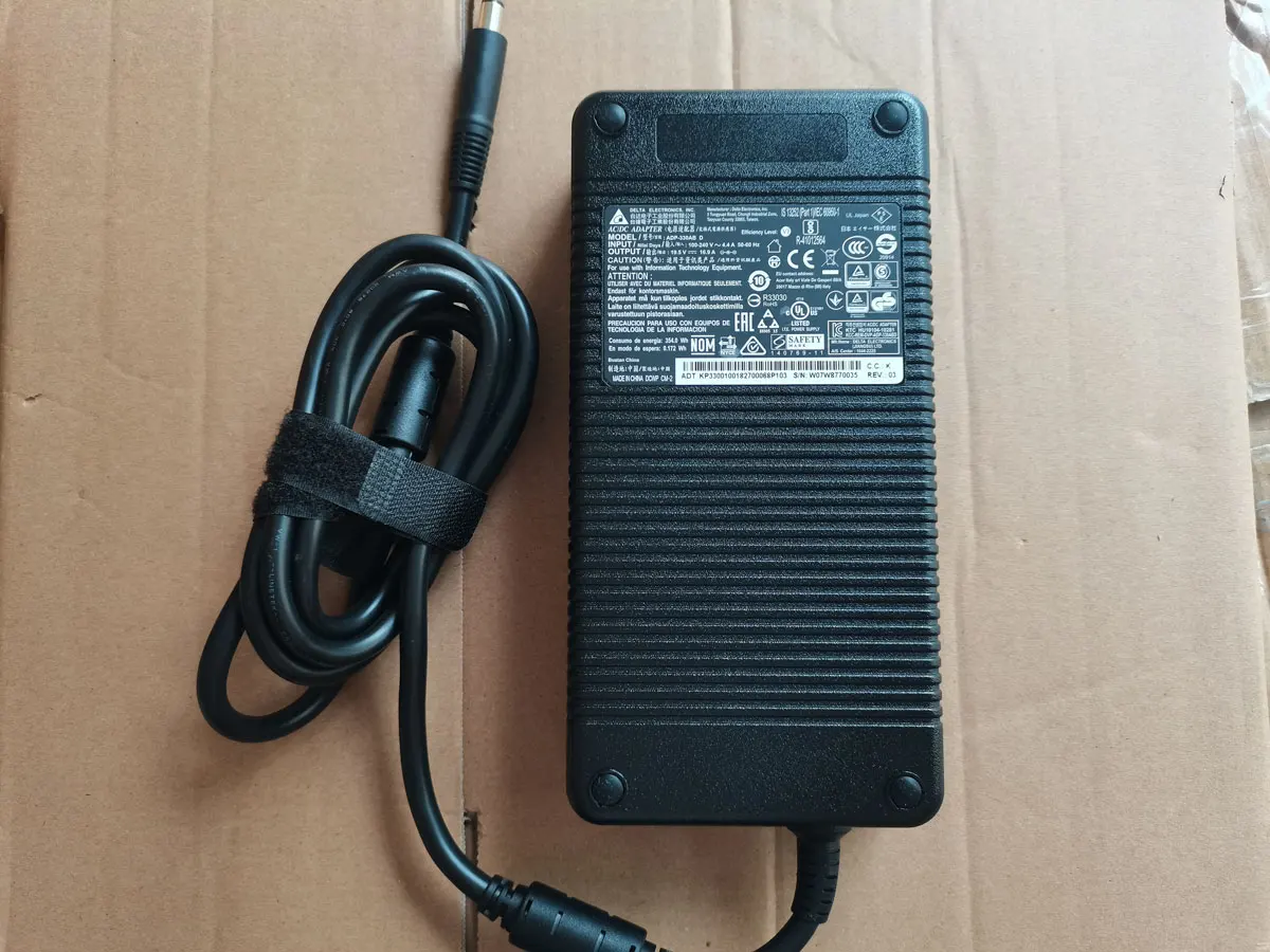 NEW OEM Delta 19.5V 16.9A 330W 7.4mm Pin AC Adapter For Acer Predator Triton 900 PT917-71-969C Gaming Laptop RTX2080 Charger 
NEW OEM Delta 19.5V 16.9A 330W 7.4mm Pin AC Adapter For Acer Predator Triton 900 PT917-71-969C Gaming Laptop RTX2080 Charger