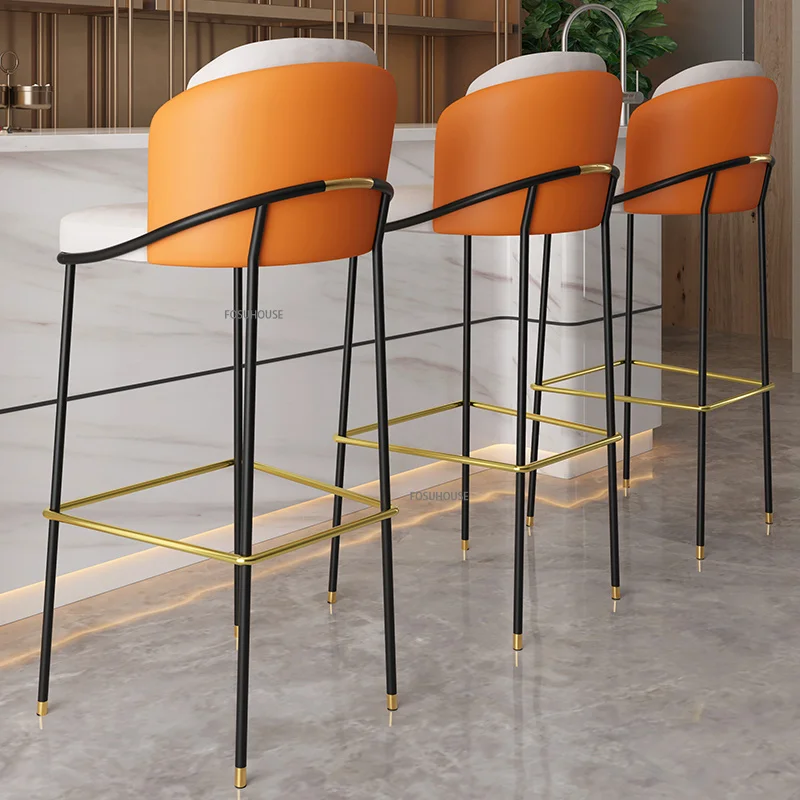 Metalic Base Bar Stools Metal Backrest European Counter Kitchen Bar Stool High Stylish Diner Sgabelli Da Bar Household Items
Metalic Base Bar Stools Metal Backrest European Counter Kitchen Bar Stool High Stylish Diner Sgabelli Da Bar Household Items