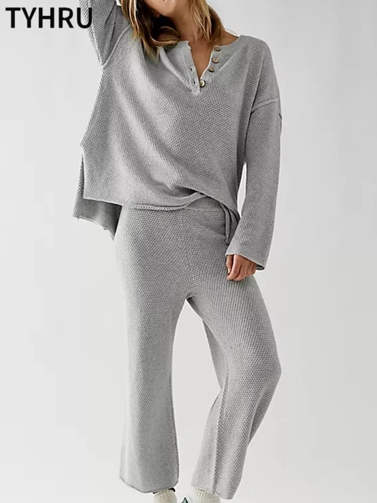 TYHRU 2 Pieces Sets Women's Knitted Tracksuit Hem Slit Sweater Pullover Wide-leg Pants Knitting Outwear Sweaters Suits
TYHRU 2 Pieces Sets Women's Knitted Tracksuit Hem Slit Sweater Pullover Wide-leg Pants Knitting Outwear Sweaters Suits