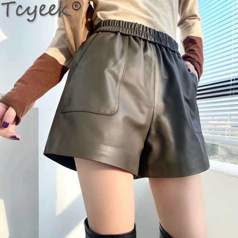 Tcyeek Genuine Leather Shorts Women's Spring New Wide-leg Shorts Women's High Waist Outer Wear Loose Thin Leather Boots Pants
Tcyeek Genuine Leather Shorts Women's Spring New Wide-leg Shorts Women's High Waist Outer Wear Loose Thin Leather Boots Pants