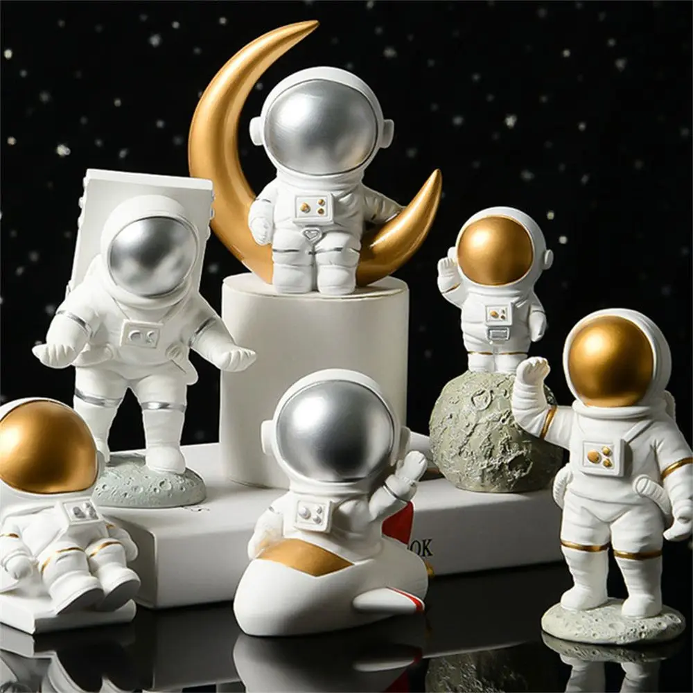 1pc Resin Astronaut Figure Statue Figurine Spaceman Sculpture Educational Toys Desktop Home Decoration Astronaut Model Kids Gift
1pc Resin Astronaut Figure Statue Figurine Spaceman Sculpture Educational Toys Desktop Home Decoration Astronaut Model Kids Gift