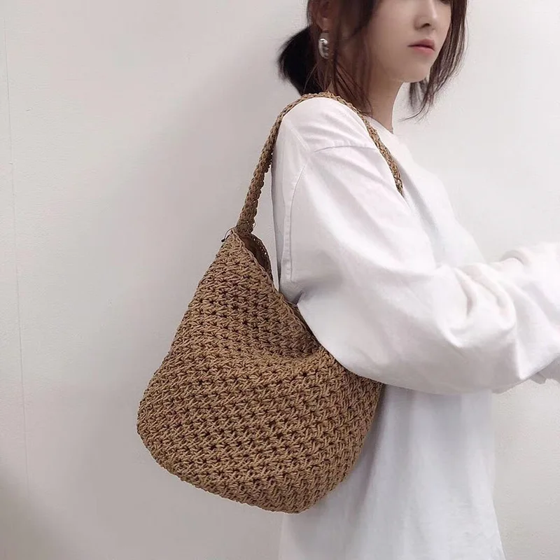 Brand Straw Bucket Bag for Women Round Shoulder Bag Beach Basket Bag Fashion Summer Underarm Bags Ladies Quality Purses 2022 Ins
Brand Straw Bucket Bag for Women Round Shoulder Bag Beach Basket Bag Fashion Summer Underarm Bags Ladies Quality Purses 2022 Ins