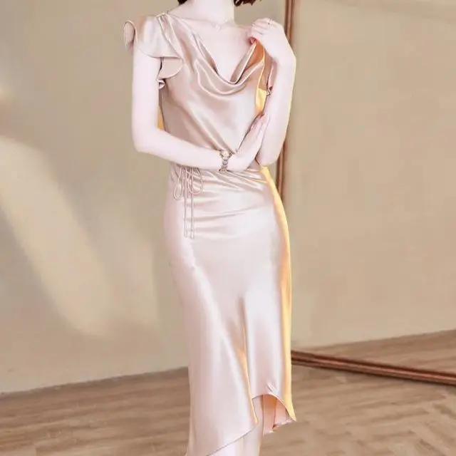 Luxury Solid Color Asymmetrical Evening Dresses Ruffles Swinging Collar Office Lady Chic and Elegant Woman Dress
Luxury Solid Color Asymmetrical Evening Dresses Ruffles Swinging Collar Office Lady Chic and Elegant Woman Dress