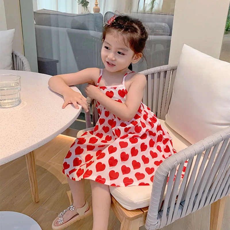 Girls Love Flower Print Suspender Dress Lovely Fashion Casual Children's Clothing 2022 Summer New Princess Knee Length Dress
Girls Love Flower Print Suspender Dress Lovely Fashion Casual Children's Clothing 2022 Summer New Princess Knee Length Dress