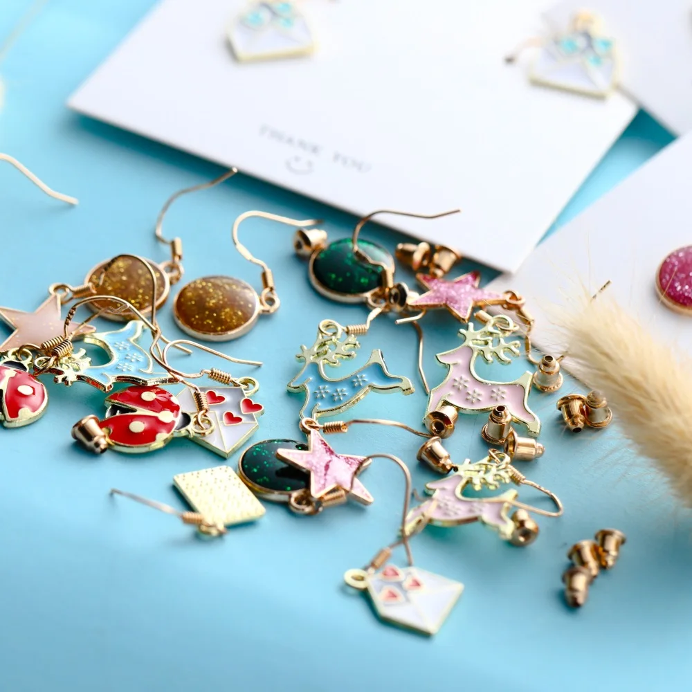 1Pair Vintage Rose Stud Earrings Sunflower Painting Earrings for Women Geometric Earrings jewelry Gifts Wholesale 
1Pair Vintage Rose Stud Earrings Sunflower Painting Earrings for Women Geometric Earrings jewelry Gifts Wholesale