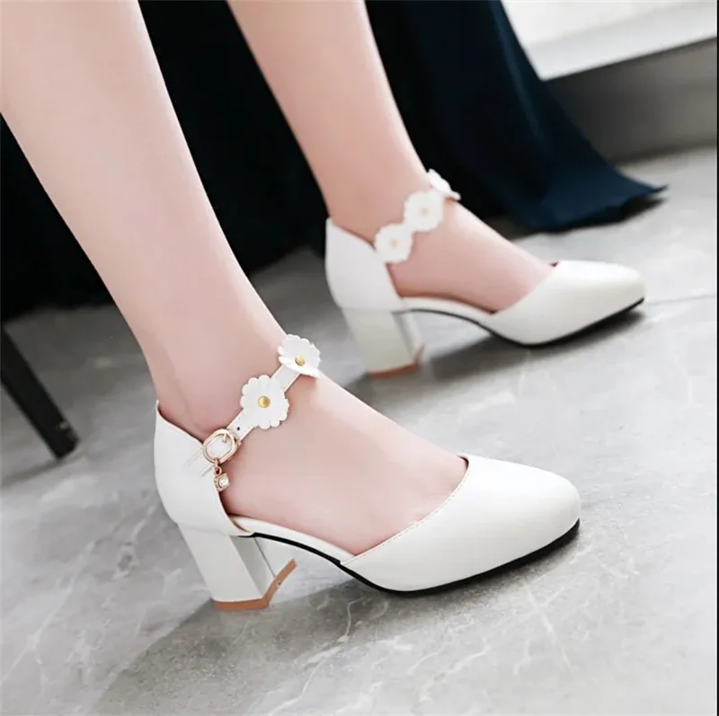 Zapatos De Mujer Women Cute Round Toe White Patent Leather Floral High Quality Shoes Lady Elegant Beautiful Brand Pumps E1229
Zapatos De Mujer Women Cute Round Toe White Patent Leather Floral High Quality Shoes Lady Elegant Beautiful Brand Pumps E1229