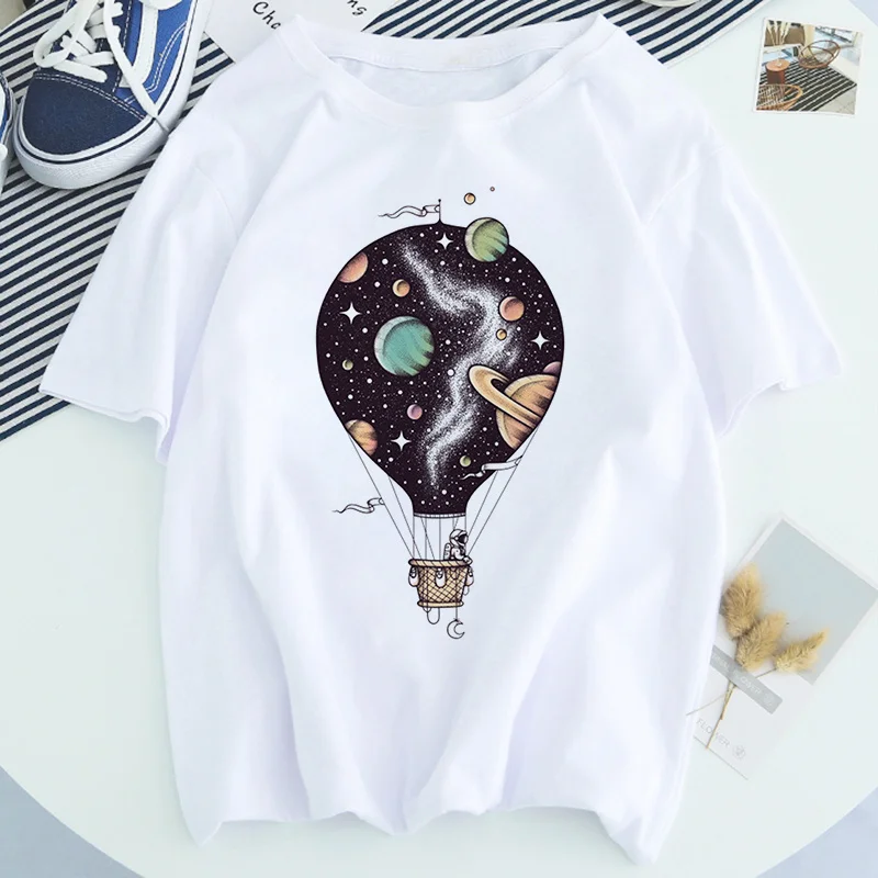 Space Balloon Graphic Print T-shirt Women Harajuku Aesthetic White Tops Casual Tshirt 2021 New Summer Fashion Female T Shirt
Space Balloon Graphic Print T-shirt Women Harajuku Aesthetic White Tops Casual Tshirt 2021 New Summer Fashion Female T Shirt