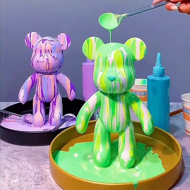 

DIY Fluid Pigment Bear Figure Graffiti Vinyl Painting Violent Bear Anime Action Figures Figurine Creative Bearbrick Toys Gifts
