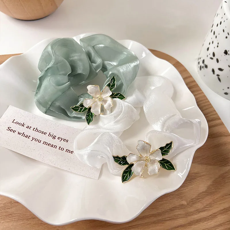 2022New Girl Large intestine Hair ring fashion temperament Ponytail gardenia Korean Head Accessories accessory 
2022New Girl Large intestine Hair ring fashion temperament Ponytail gardenia Korean Head Accessories accessory