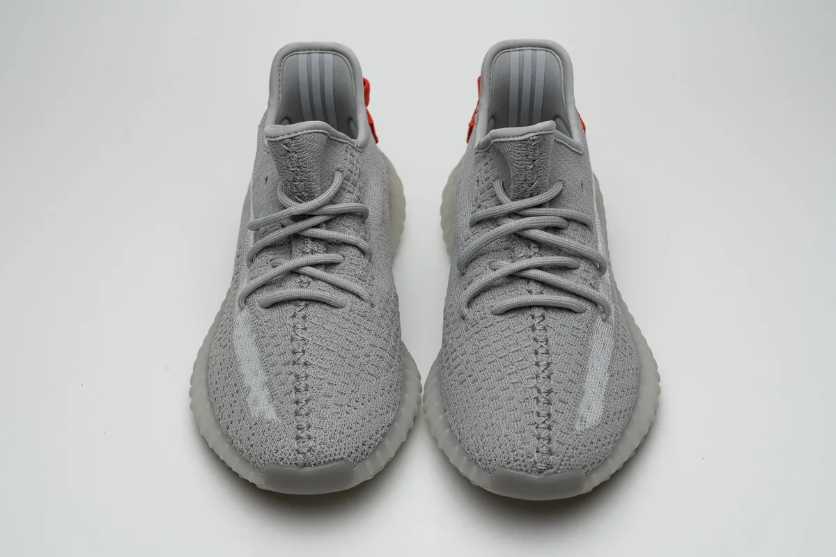 2021 New TOP Quality Boost 350 V2 Tail Light Men and Women Fashion Sneakers Classic Outdoor Running Shoes Size Eur 36-46 
2021 New TOP Quality Boost 350 V2 Tail Light Men and Women Fashion Sneakers Classic Outdoor Running Shoes Size Eur 36-46