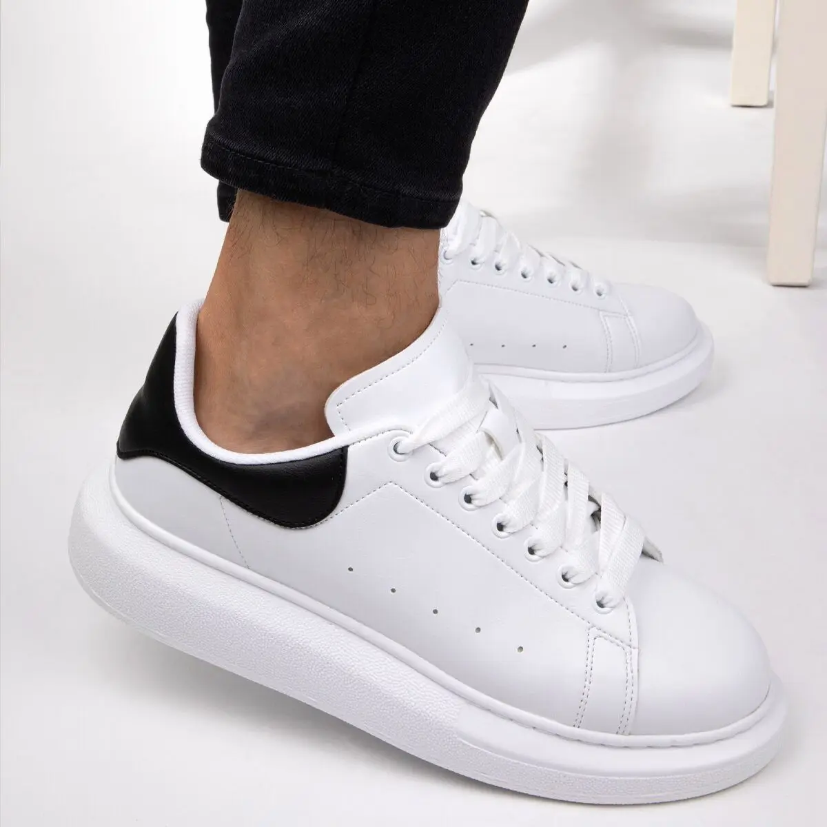 Navyside Luxury Mcqueen Stytle Shoes for Men & Women Brand Design White Chunky Sneakers Female Vulcanize Shoes Zapatillas 
Navyside Luxury Mcqueen Stytle Shoes for Men & Women Brand Design White Chunky Sneakers Female Vulcanize Shoes Zapatillas
