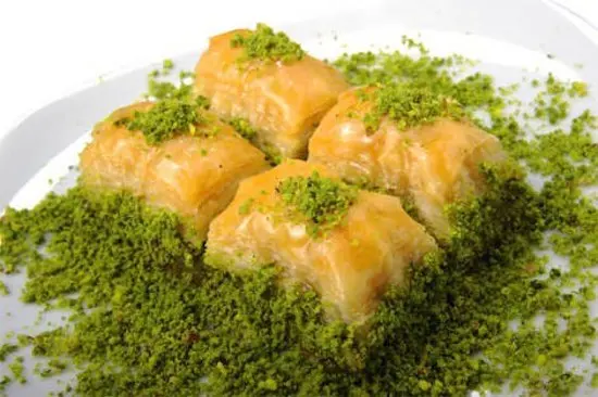 Crispy Dried Baklava WITH GREAT TASTE AND AMAZING AROMA BAKLAVA1 KG FREE SHIPPING STUNNING AROMA BAKLAVA FREE SHI FREE SHİPPİNG 
Crispy Dried Baklava WITH GREAT TASTE AND AMAZING AROMA BAKLAVA1 KG FREE SHIPPING STUNNING AROMA BAKLAVA FREE SHI FREE SHİPPİNG