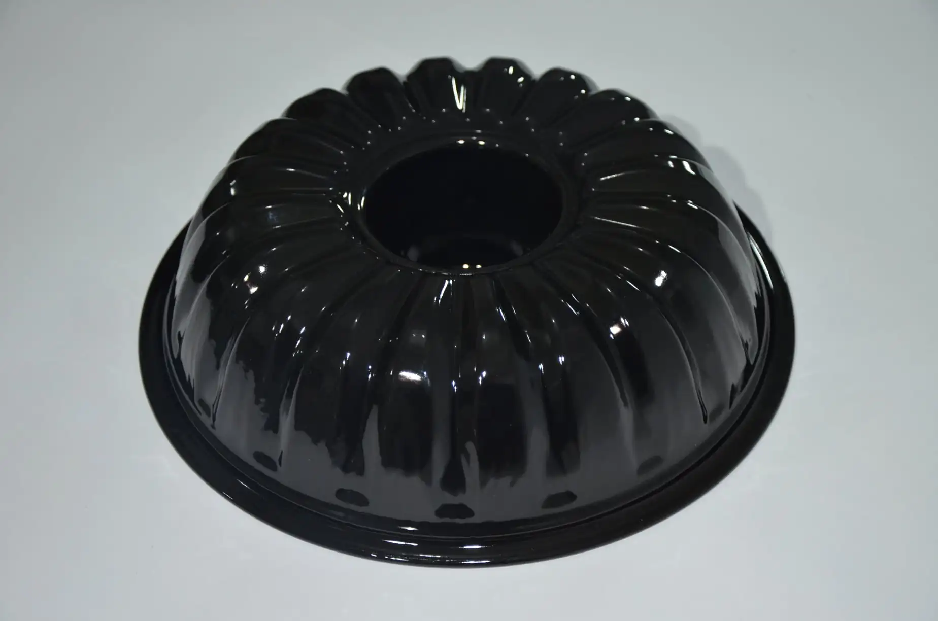 Enamel Cake Mold 28cm cap 8cm depth non-stick household tools for making cakes cake molds
Enamel Cake Mold 28cm cap 8cm depth non-stick household tools for making cakes cake molds