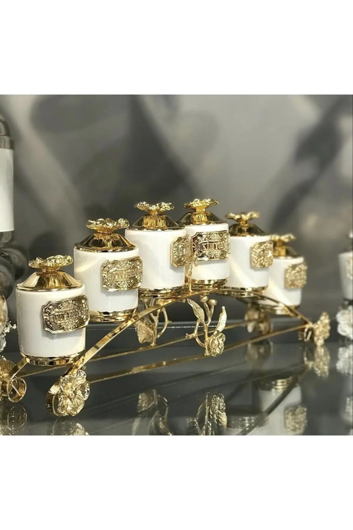 luxury porcelain spice set of 6 japanese rose gold and silver spice set with stand kitchenware made in turkish
luxury porcelain spice set of 6 japanese rose gold and silver spice set with stand kitchenware made in turkish
