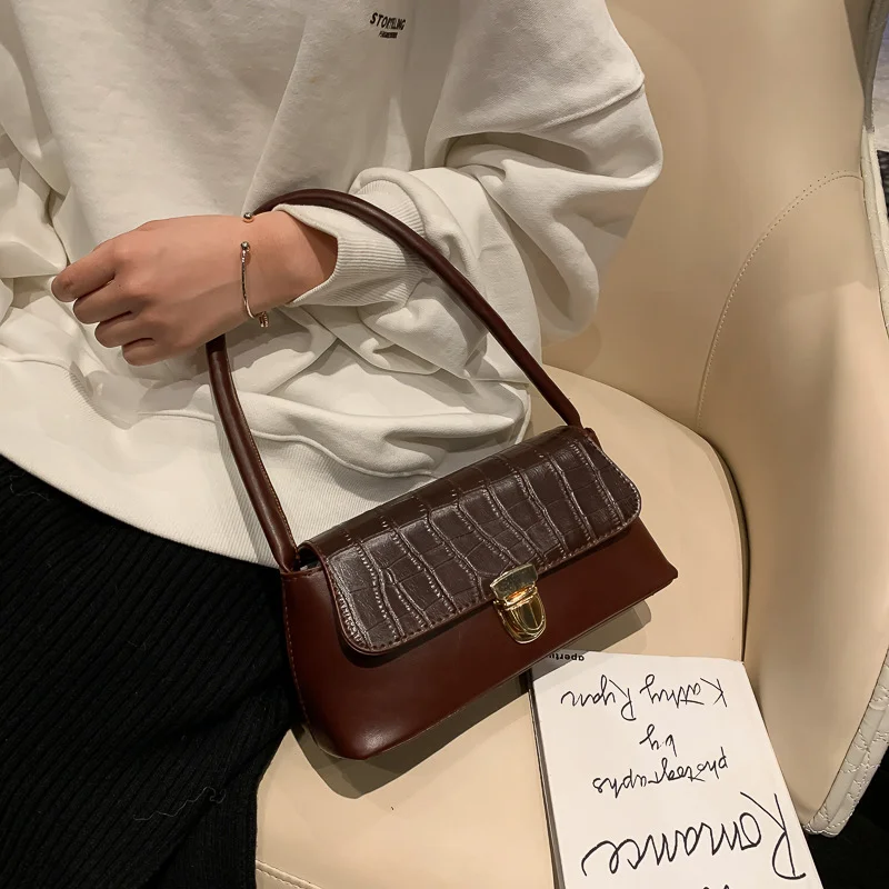 Baguette Bag 2022 Elegant Exquisite Brown Tote Fashion Solid Color Women's Shoulder Simple Handbag
Baguette Bag 2022 Elegant Exquisite Brown Tote Fashion Solid Color Women's Shoulder Simple Handbag