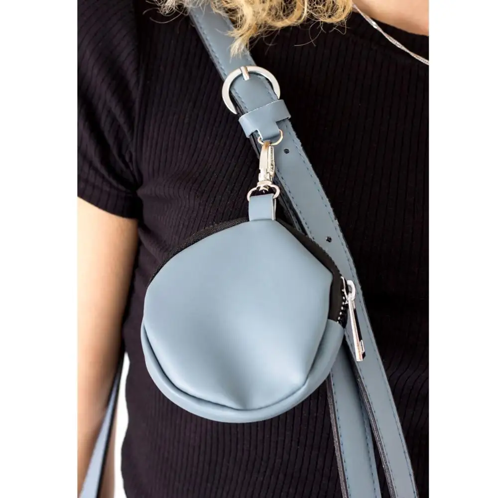Light Blue Color Crossbody 3 Compartments Flashy Envelope Women Lady Flat Pattern Pu Letter Bag and Strap With Magnetic Cover
Light Blue Color Crossbody 3 Compartments Flashy Envelope Women Lady Flat Pattern Pu Letter Bag and Strap With Magnetic Cover