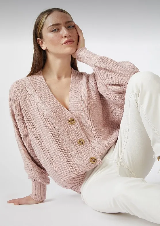 Women's short cardigan knitted sweater autumn winter long sleeve V neck Jumper cardigan casual Streetwear fashion pull Femme coat
Women's short cardigan knitted sweater autumn winter long sleeve V neck Jumper cardigan casual Streetwear fashion pull Femme coat