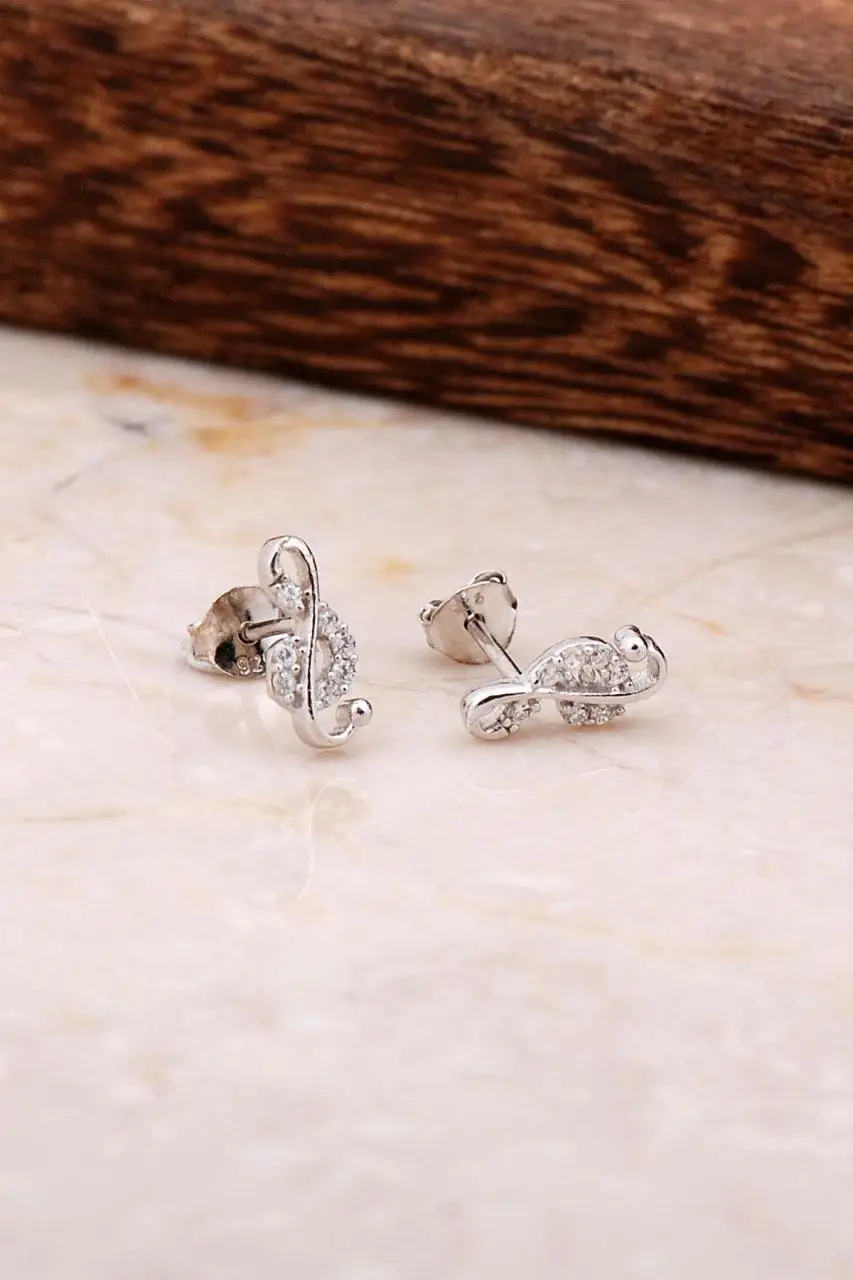 Left Key Silver Earring 4822 High Quality Hand Made Original Filigree Silver Jewellery Gift for Women
Left Key Silver Earring 4822 High Quality Hand Made Original Filigree Silver Jewellery Gift for Women
