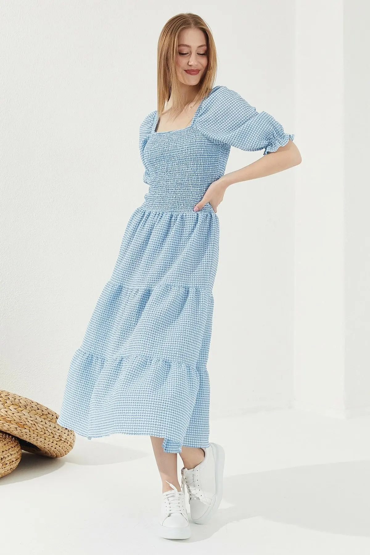 Dress Women Square Collar Elegant Puff Sleeve Long Gingham Elastic Half Sleeve Dress Skirt Layered Elastic Sleeve Casual Dress
Dress Women Square Collar Elegant Puff Sleeve Long Gingham Elastic Half Sleeve Dress Skirt Layered Elastic Sleeve Casual Dress