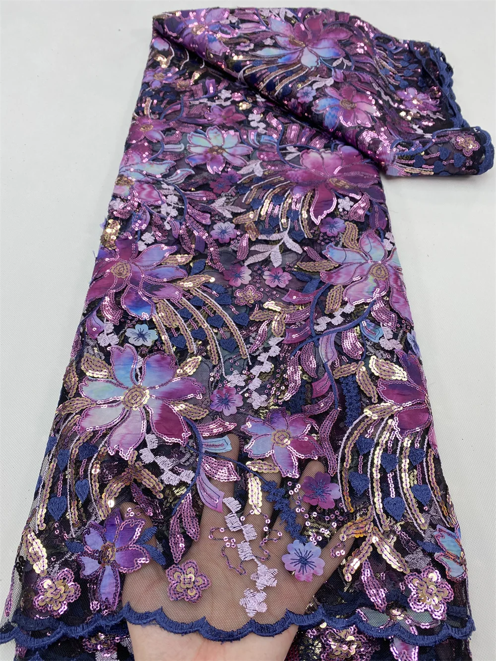 NI.AI 2022 High Quality African Luxury Fabric Sequin French 3D Patternt Tulle Lace Nigerian Design Wman Christmas Party 4895B
NI.AI 2022 High Quality African Luxury Fabric Sequin French 3D Patternt Tulle Lace Nigerian Design Wman Christmas Party 4895B