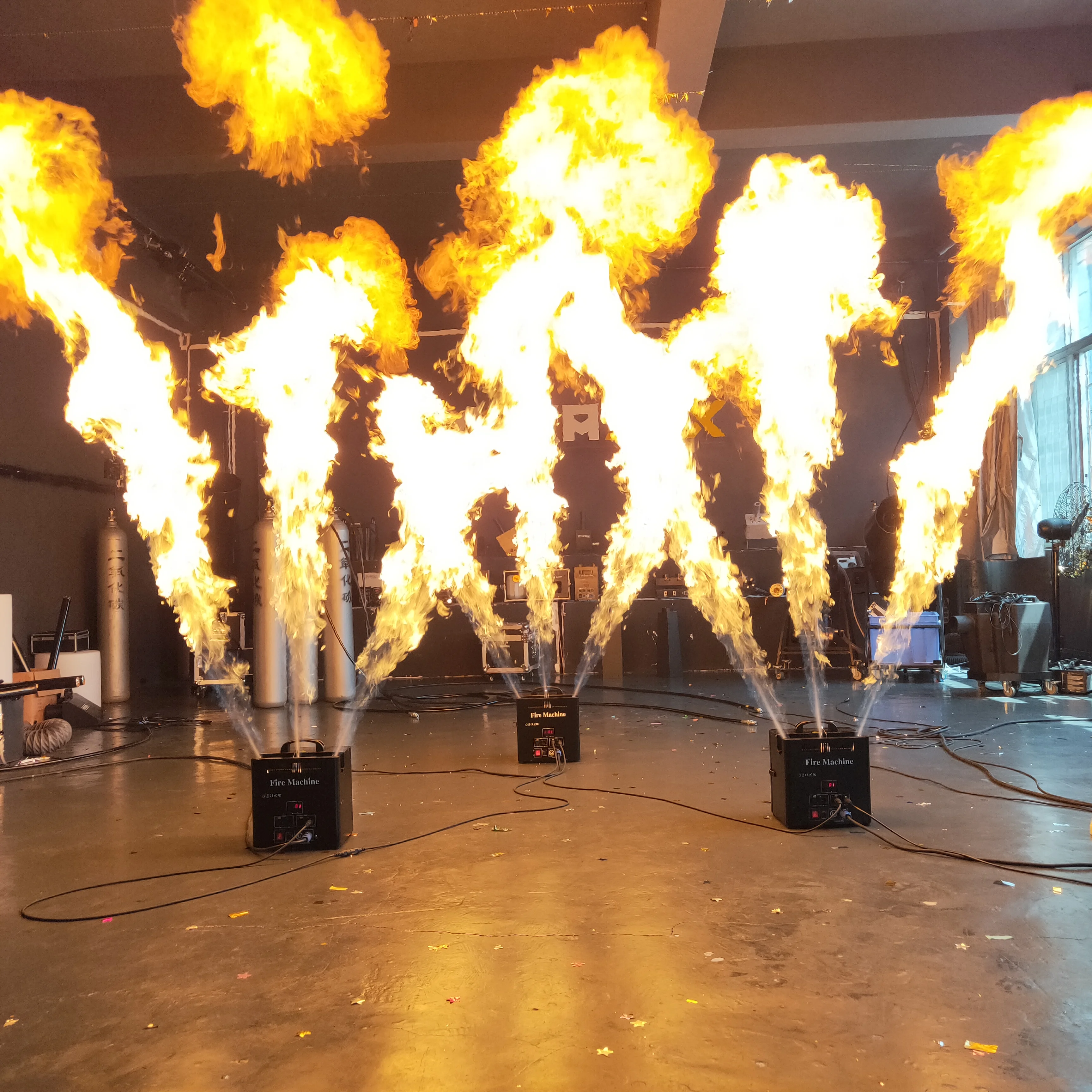 3 головки DMX спрей пожарная машина пламя проекторы сценические эффекты пламени