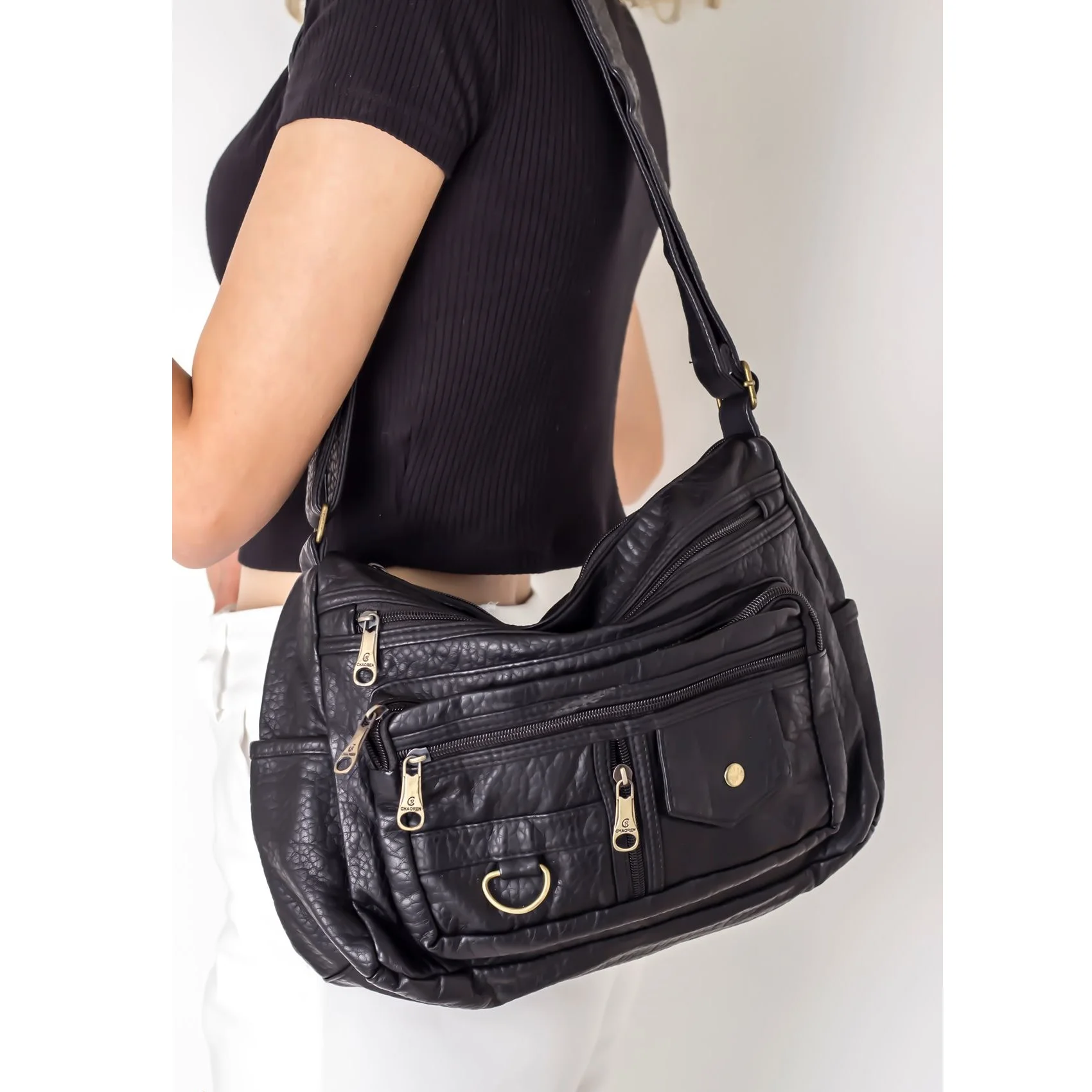 Black Color Fashion Trend Women Lady PU Leather Quality Zippered Fabric Casual Tote Top Handle and Shoulder Bag
Black Color Fashion Trend Women Lady PU Leather Quality Zippered Fabric Casual Tote Top Handle and Shoulder Bag