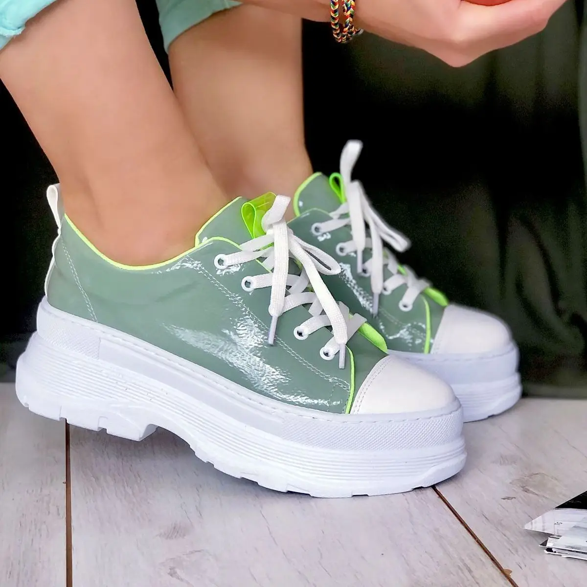 Sharky Green Women Sneaker Casual Breathable Comfortable Platform Sport Shoes Fashion Design Elegant Running Walking Lace Up Ladies Shoe Sneakers
Sharky Green Women Sneaker Casual Breathable Comfortable Platform Sport Shoes Fashion Design Elegant Running Walking Lace Up Ladies Shoe Sneakers