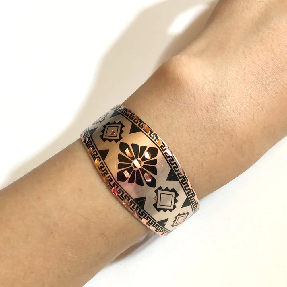 Медный модный браслет ручной работы
Медный модный браслет ручной работы