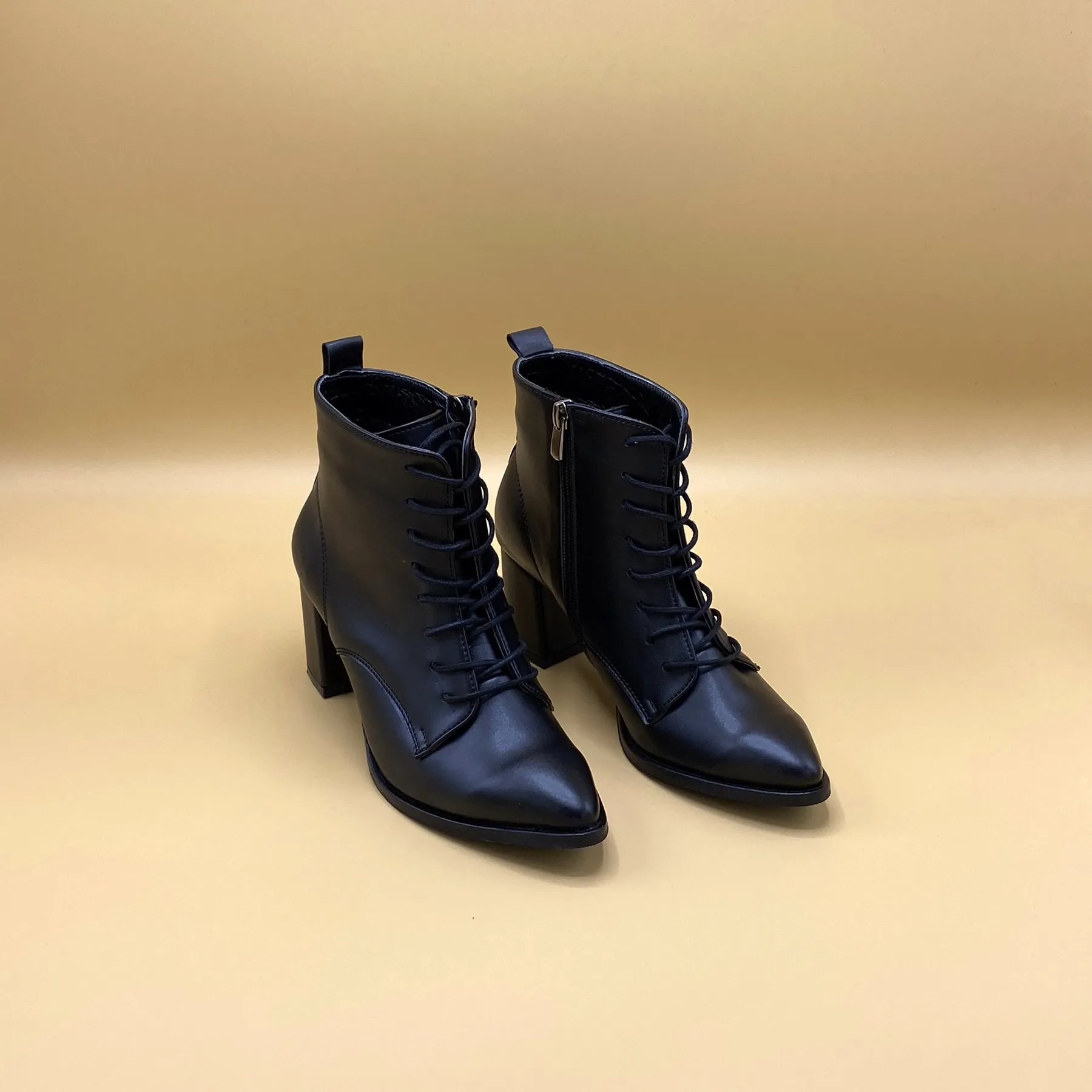 PLATIN TOPUKLAR Women's Black-White-Red Leather Winter Casual Closed Toe Lace-Up with Zipper Heeled Ankle Bootie Boots Shoes
PLATIN TOPUKLAR Women's Black-White-Red Leather Winter Casual Closed Toe Lace-Up with Zipper Heeled Ankle Bootie Boots Shoes