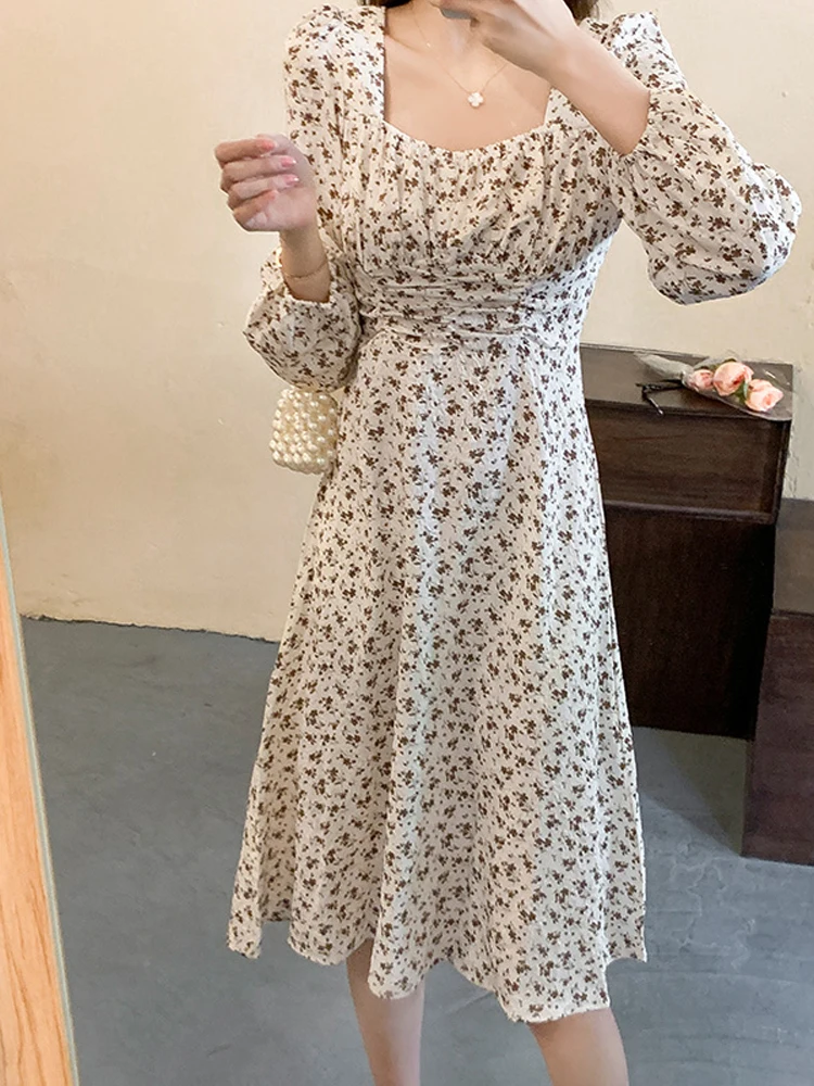 Long Sleeve Floral Printed Women Dress Spring Calf Length Summer Square Collar High Waist Ruffled Dress 2022 Boho Ladies Dress
Long Sleeve Floral Printed Women Dress Spring Calf Length Summer Square Collar High Waist Ruffled Dress 2022 Boho Ladies Dress