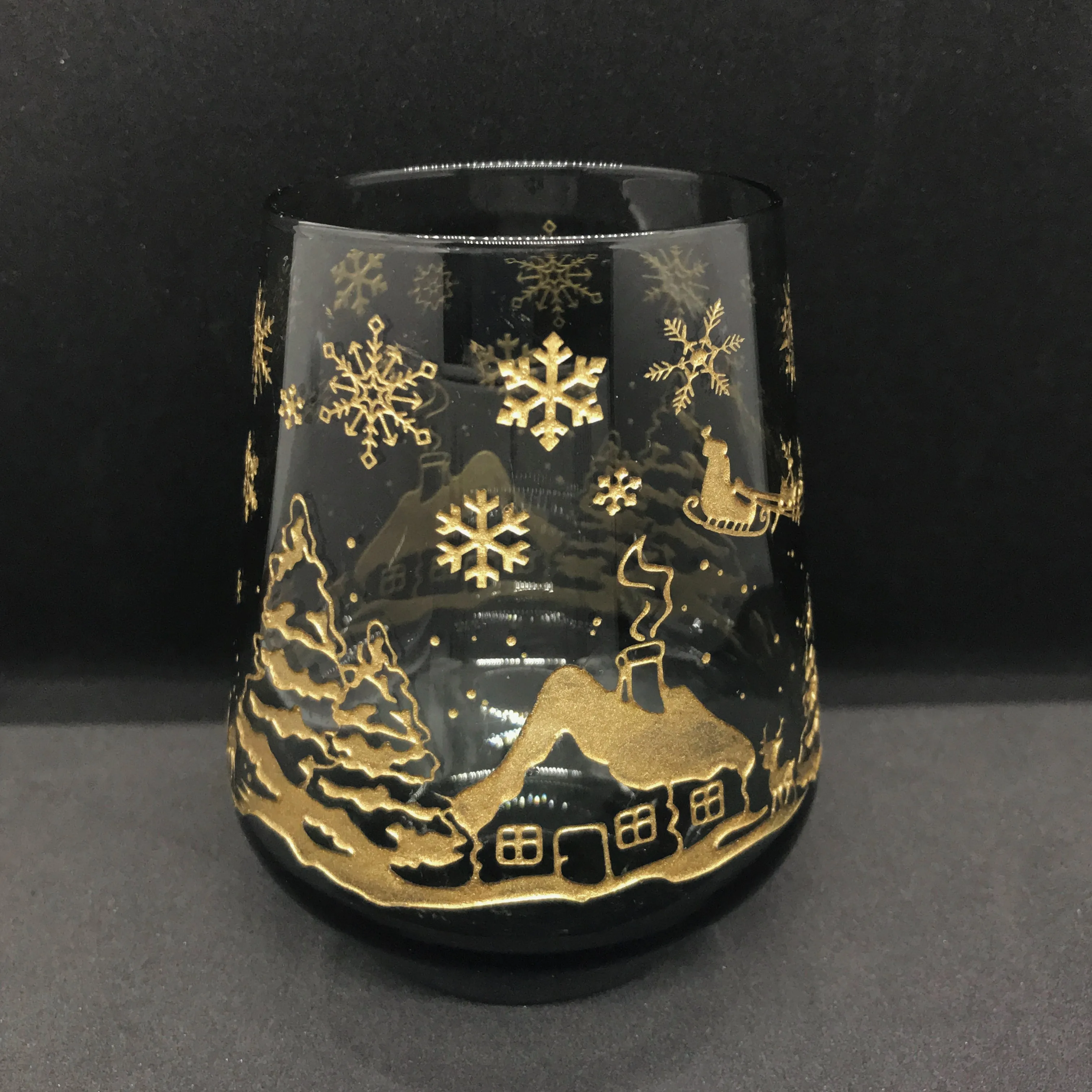 Pasabahce-Christmas-Themed Special Collection Candle Holder-vazo, engraving hand Embroidered Gold Glitter
Pasabahce-Christmas-Themed Special Collection Candle Holder-vazo, engraving hand Embroidered Gold Glitter
