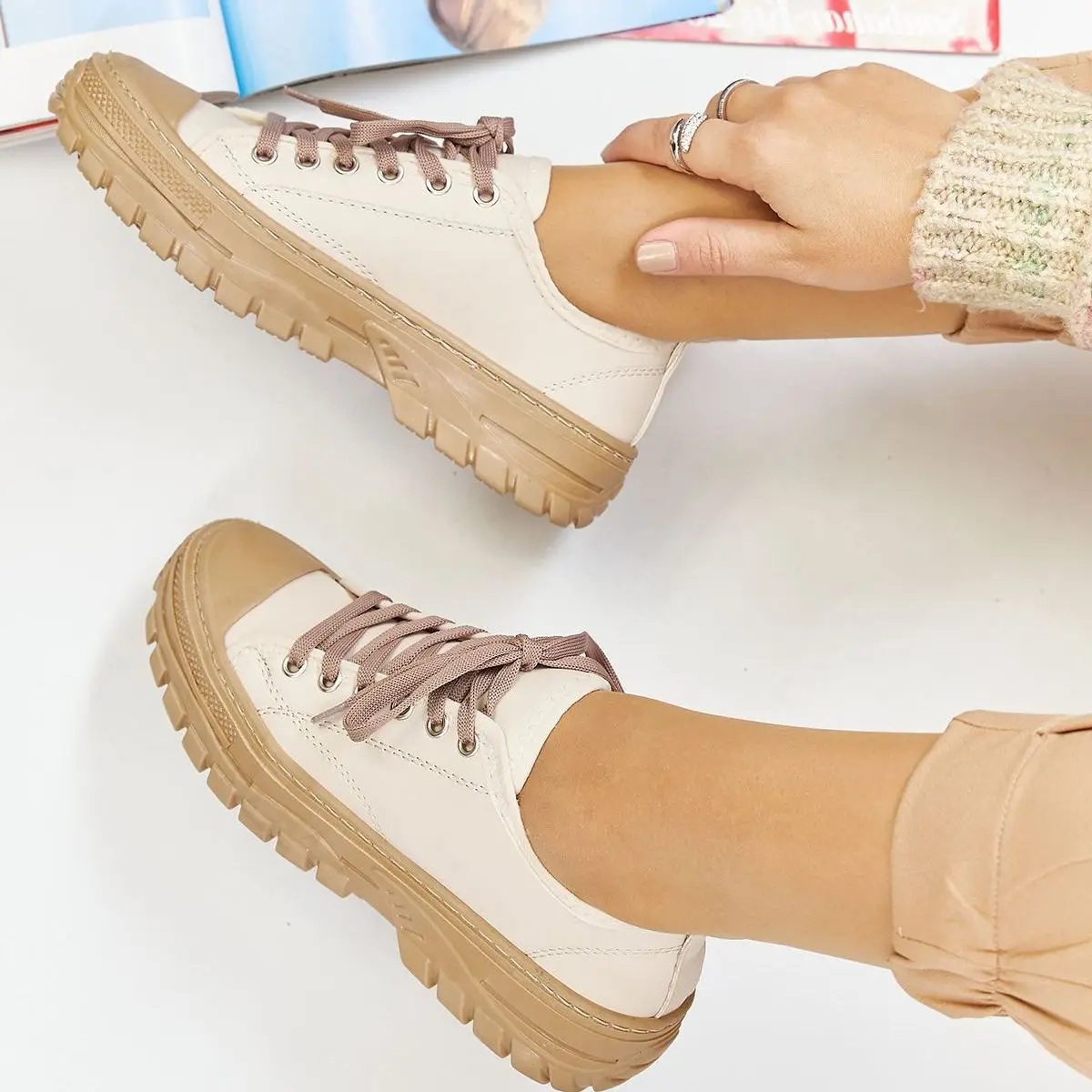 Glory Women Sneaker Casual Breathable Comfortable Platform Sport Shoes Fashion Design Elegant Running Walking Lace Up Ladies Shoe Sneakers
Glory Women Sneaker Casual Breathable Comfortable Platform Sport Shoes Fashion Design Elegant Running Walking Lace Up Ladies Shoe Sneakers