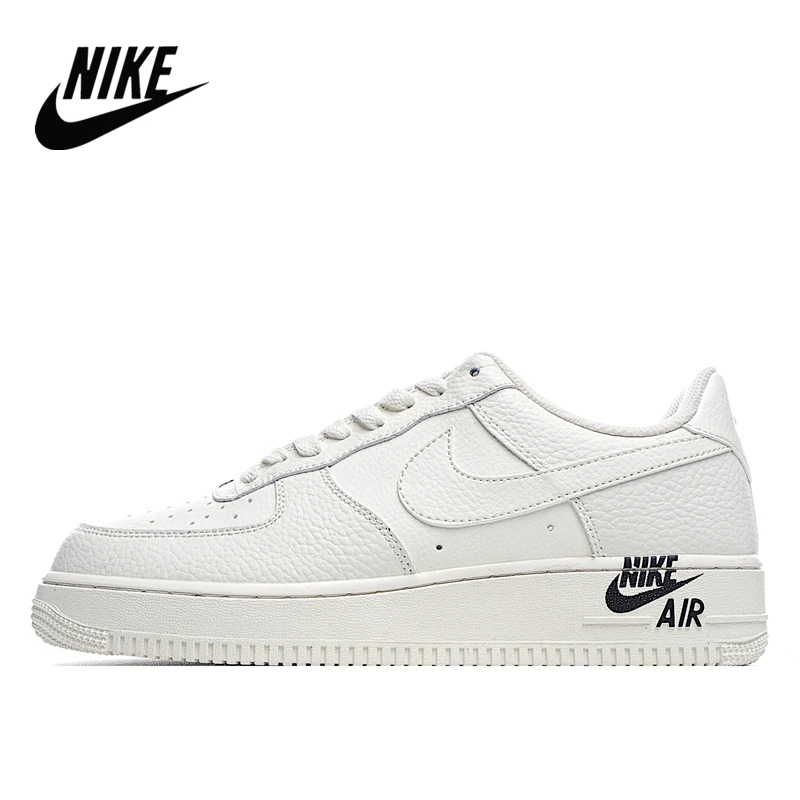 Air Force 1 LV8 KSA Low 3D Men Low top Sneakers Skateboarding Shoes 40 45 BV2551 100 Leather Leather Stitching Flat Rubber
Air Force 1 LV8 KSA Low 3D Men Low top Sneakers Skateboarding Shoes 40 45 BV2551 100 Leather Leather Stitching Flat Rubber