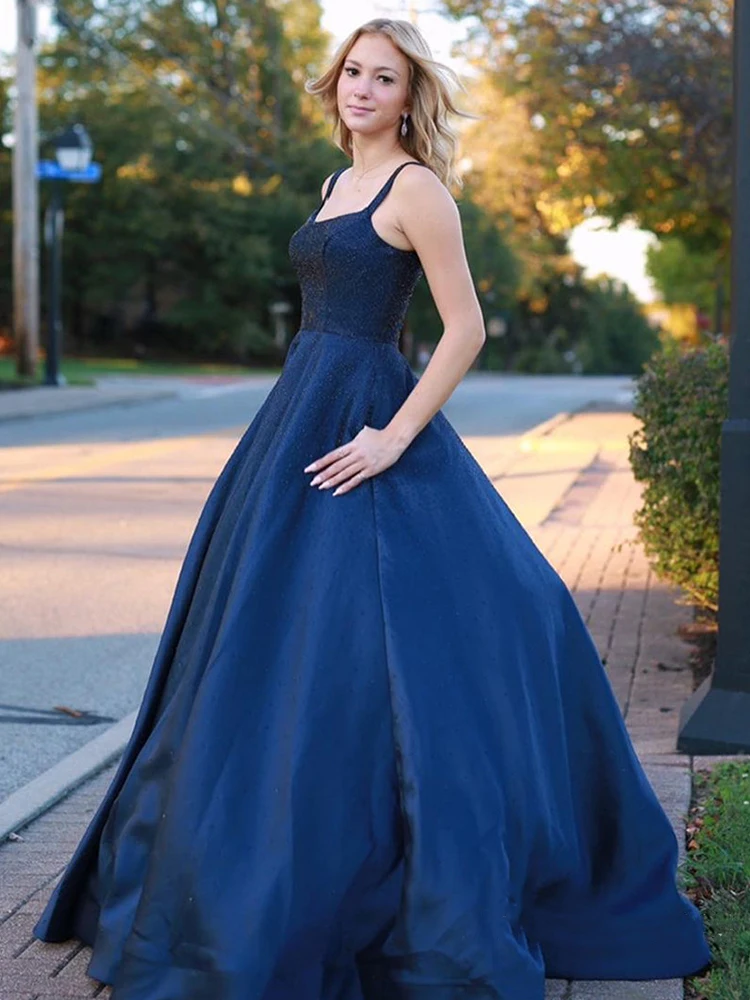 A-Line Navy Spaghetti Straps Backless Prom Dress No Split Prom Dress Sleeveless Mermaid Sweetheart Formal Party Dress 2022 New
A-Line Navy Spaghetti Straps Backless Prom Dress No Split Prom Dress Sleeveless Mermaid Sweetheart Formal Party Dress 2022 New