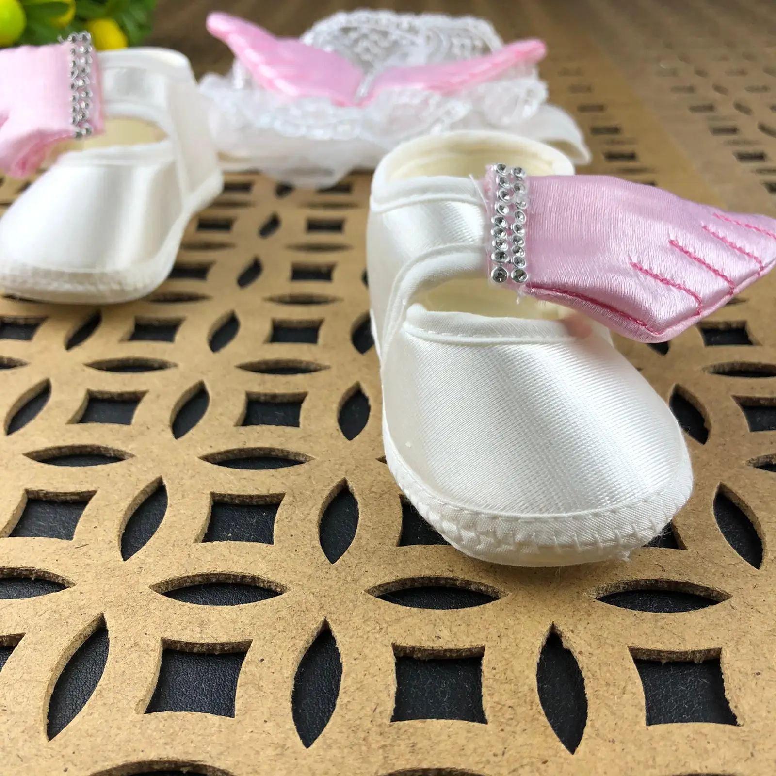 Maternity Clothes Shoes Slippers Baby Shower Gift Newborn Baby Gift Baby Shoes Mother Girl Hairpin Hairband Maternity Clothing
Maternity Clothes Shoes Slippers Baby Shower Gift Newborn Baby Gift Baby Shoes Mother Girl Hairpin Hairband Maternity Clothing